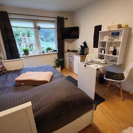 Zentrales Auf Dem Land Lägenhet *